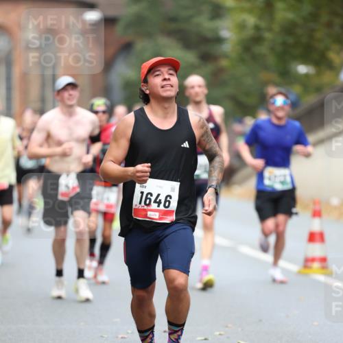 05.10.2025 - 20. swb-Marathon Bremen Michael Strokosch http://msf.ph/oto/9214292 05.10.2025 12:34:07 Laufen 177, 01662, 1646 meine-sportfotos.de