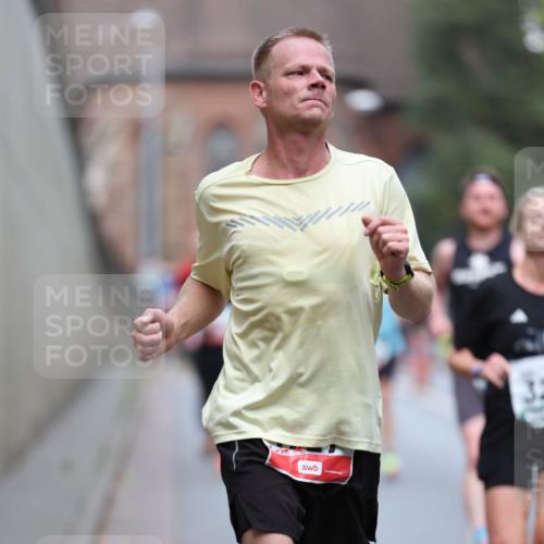 05.10.2025 - 20. swb-Marathon Bremen Michael Strokosch http://msf.ph/oto/9214305 05.10.2025 12:34:14 Laufen  meine-sportfotos.de