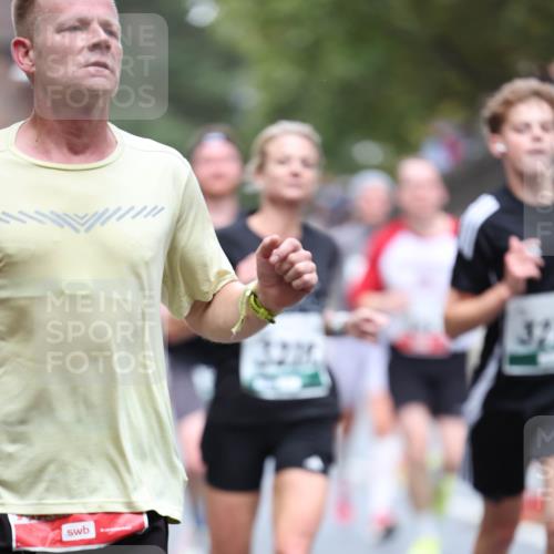 05.10.2025 - 20. swb-Marathon Bremen Michael Strokosch http://msf.ph/oto/9214307 05.10.2025 12:34:14 Laufen 32 meine-sportfotos.de