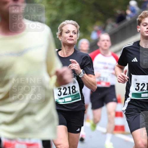 05.10.2025 - 20. swb-Marathon Bremen Michael Strokosch http://msf.ph/oto/9214308 05.10.2025 12:34:14 Laufen 3218, 321 meine-sportfotos.de