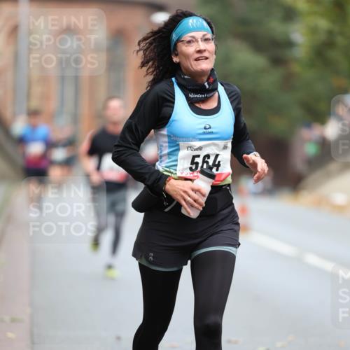05.10.2025 - 20. swb-Marathon Bremen Michael Strokosch http://msf.ph/oto/9214320 05.10.2025 12:34:23 Laufen 564 meine-sportfotos.de