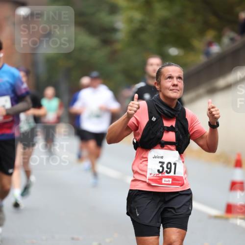 05.10.2025 - 20. swb-Marathon Bremen Michael Strokosch http://msf.ph/oto/9214332 05.10.2025 12:34:32 Laufen 391 meine-sportfotos.de