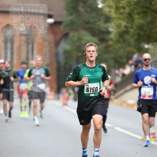05.10.2025 - 20. swb-Marathon Bremen Michael Strokosch http://msf.ph/oto/9214341 05.10.2025 12:34:38 Laufen 6150, 511 meine-sportfotos.de
