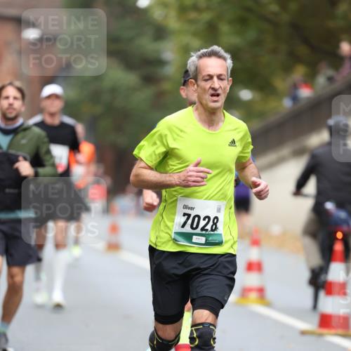 05.10.2025 - 20. swb-Marathon Bremen Michael Strokosch http://msf.ph/oto/9214355 05.10.2025 12:34:44 Laufen 102, 7028 meine-sportfotos.de