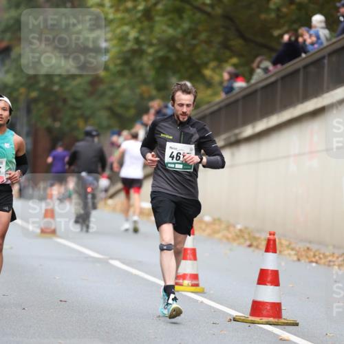 05.10.2025 - 20. swb-Marathon Bremen Michael Strokosch http://msf.ph/oto/9214364 05.10.2025 12:34:52 Laufen 46 meine-sportfotos.de