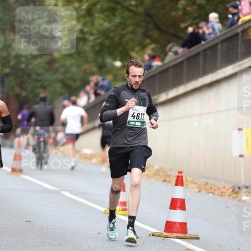 05.10.2025 - 20. swb-Marathon Bremen Michael Strokosch http://msf.ph/oto/9214365 05.10.2025 12:34:52 Laufen 4611 meine-sportfotos.de