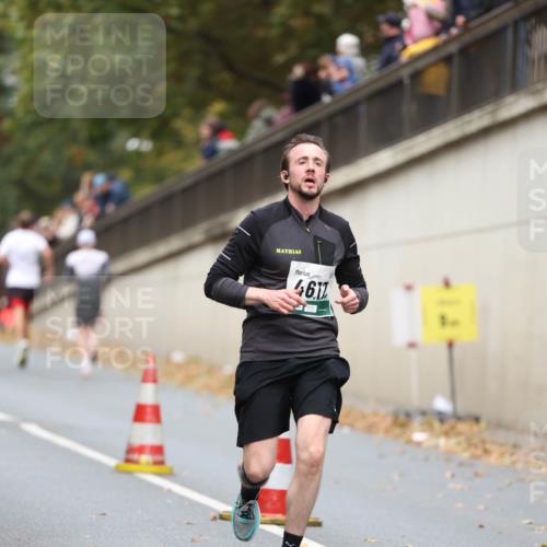 05.10.2025 - 20. swb-Marathon Bremen Michael Strokosch http://msf.ph/oto/9214369 05.10.2025 12:34:53 Laufen 4611 meine-sportfotos.de