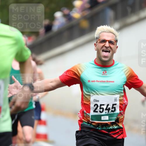 05.10.2025 - 20. swb-Marathon Bremen Michael Strokosch http://msf.ph/oto/9214400 05.10.2025 12:35:25 Laufen 20, 25, 2545 meine-sportfotos.de