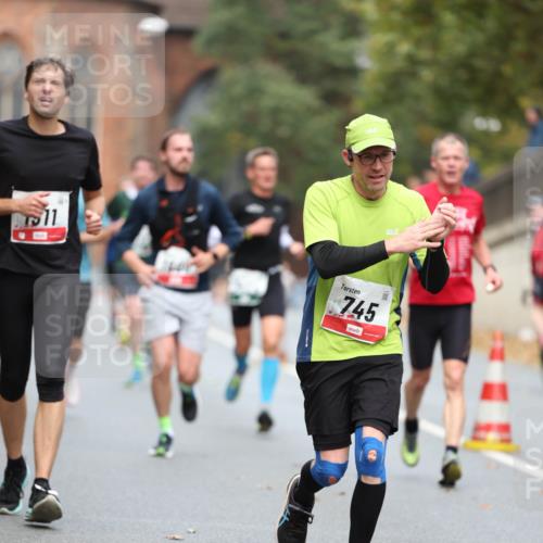 05.10.2025 - 20. swb-Marathon Bremen Michael Strokosch http://msf.ph/oto/9214406 05.10.2025 12:35:30 Laufen 11, 745 meine-sportfotos.de