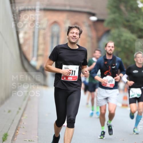 05.10.2025 - 20. swb-Marathon Bremen Michael Strokosch http://msf.ph/oto/9214408 05.10.2025 12:35:30 Laufen 11, 508 meine-sportfotos.de
