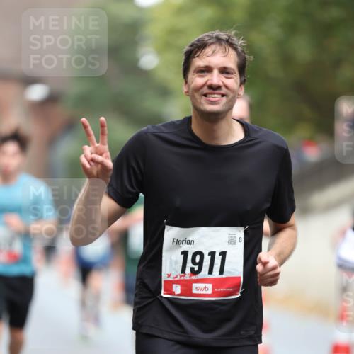 05.10.2025 - 20. swb-Marathon Bremen Michael Strokosch http://msf.ph/oto/9214416 05.10.2025 12:35:33 Laufen 1911 meine-sportfotos.de