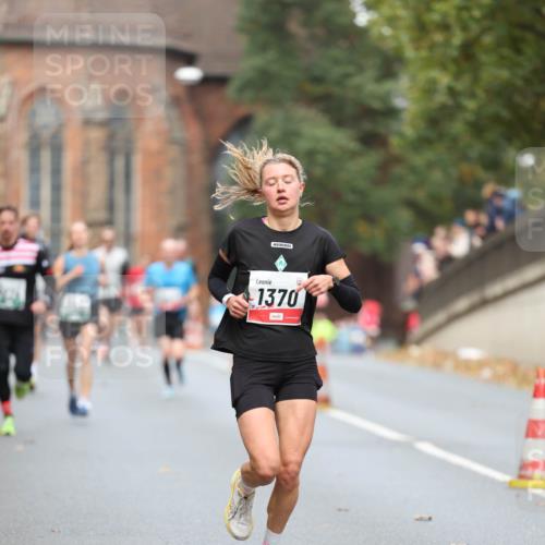 05.10.2025 - 20. swb-Marathon Bremen Michael Strokosch http://msf.ph/oto/9214427 05.10.2025 12:35:49 Laufen 1370 meine-sportfotos.de