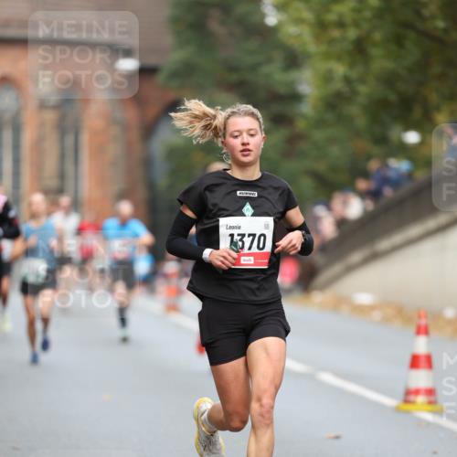 05.10.2025 - 20. swb-Marathon Bremen Michael Strokosch http://msf.ph/oto/9214429 05.10.2025 12:35:49 Laufen 1370 meine-sportfotos.de