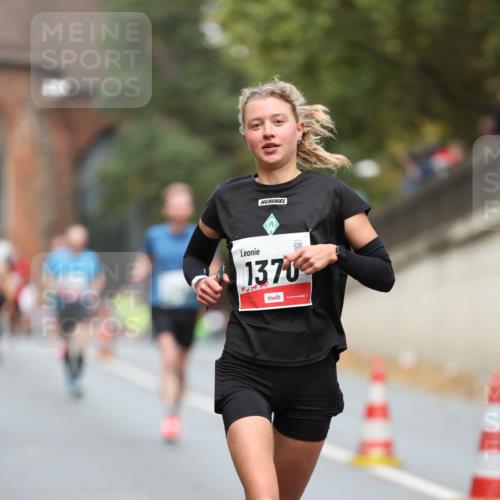 05.10.2025 - 20. swb-Marathon Bremen Michael Strokosch http://msf.ph/oto/9214433 05.10.2025 12:35:50 Laufen 1370 meine-sportfotos.de