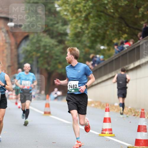 05.10.2025 - 20. swb-Marathon Bremen Michael Strokosch http://msf.ph/oto/9214438 05.10.2025 12:35:53 Laufen 1607, 7492 meine-sportfotos.de