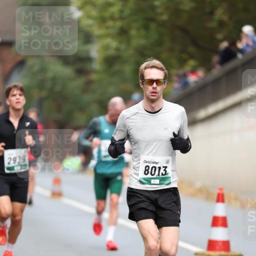 05.10.2025 - 20. swb-Marathon Bremen Michael Strokosch http://msf.ph/oto/9214455 05.10.2025 12:36:01 Laufen 2939, 8013 meine-sportfotos.de