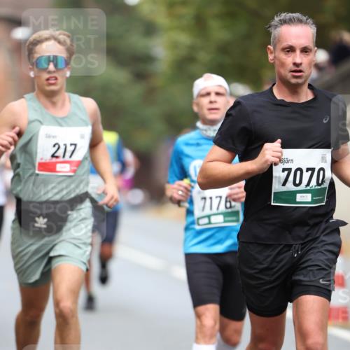 05.10.2025 - 20. swb-Marathon Bremen Michael Strokosch http://msf.ph/oto/9214485 05.10.2025 12:36:17 Laufen 217, 7176, 7070 meine-sportfotos.de