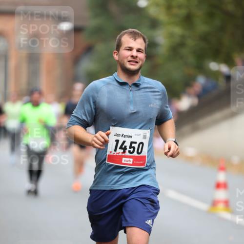 05.10.2025 - 20. swb-Marathon Bremen Michael Strokosch http://msf.ph/oto/9214508 05.10.2025 12:36:31 Laufen 01227, 1450 meine-sportfotos.de