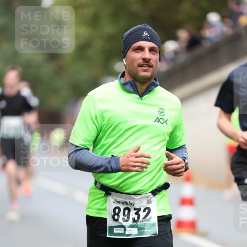 05.10.2025 - 20. swb-Marathon Bremen Michael Strokosch http://msf.ph/oto/9214516 05.10.2025 12:36:37 Laufen 8932, 09336 meine-sportfotos.de