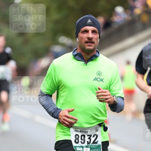 05.10.2025 - 20. swb-Marathon Bremen Michael Strokosch http://msf.ph/oto/9214517 05.10.2025 12:36:37 Laufen 8932, 09336 meine-sportfotos.de