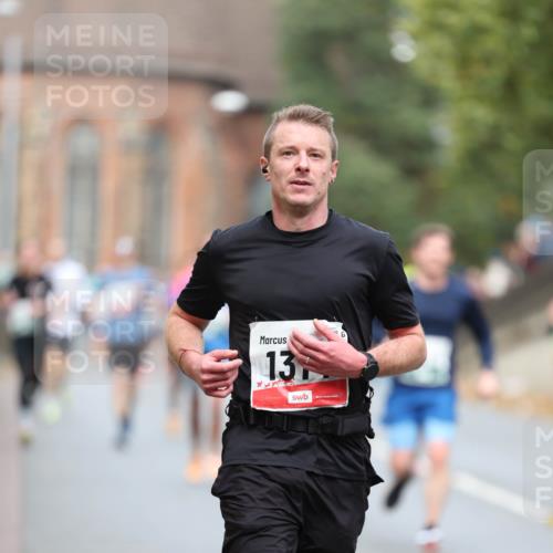 05.10.2025 - 20. swb-Marathon Bremen Michael Strokosch http://msf.ph/oto/9214525 05.10.2025 12:36:41 Laufen 13 meine-sportfotos.de