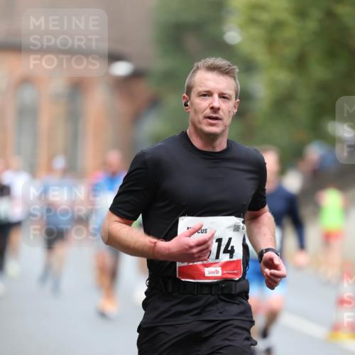 05.10.2025 - 20. swb-Marathon Bremen Michael Strokosch http://msf.ph/oto/9214527 05.10.2025 12:36:42 Laufen 14 meine-sportfotos.de