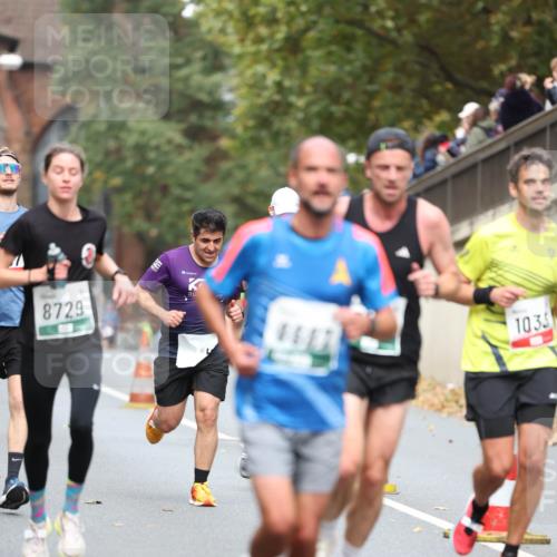 05.10.2025 - 20. swb-Marathon Bremen Michael Strokosch http://msf.ph/oto/9214533 05.10.2025 12:36:46 Laufen 8729, 1033 meine-sportfotos.de