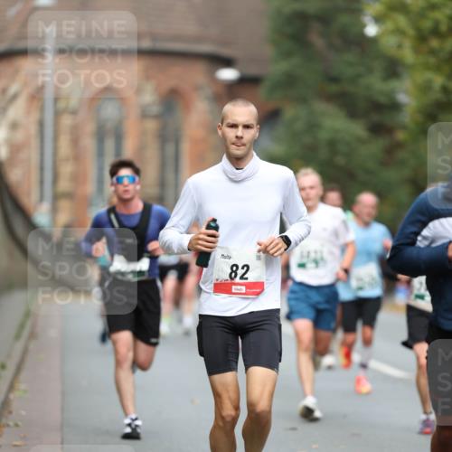 05.10.2025 - 20. swb-Marathon Bremen Michael Strokosch http://msf.ph/oto/9214549 05.10.2025 12:36:52 Laufen 82 meine-sportfotos.de