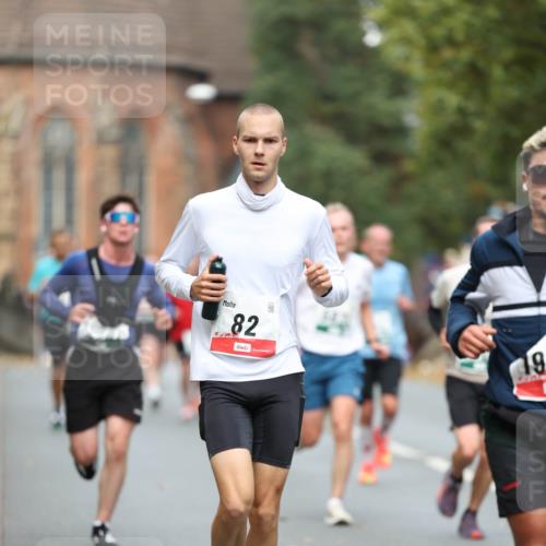 05.10.2025 - 20. swb-Marathon Bremen Michael Strokosch http://msf.ph/oto/9214551 05.10.2025 12:36:53 Laufen 82, 19 meine-sportfotos.de