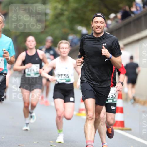 05.10.2025 - 20. swb-Marathon Bremen Michael Strokosch http://msf.ph/oto/9214561 05.10.2025 12:37:00 Laufen 7735, 53 meine-sportfotos.de