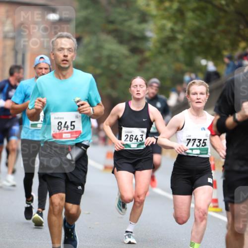 05.10.2025 - 20. swb-Marathon Bremen Michael Strokosch http://msf.ph/oto/9214562 05.10.2025 12:37:00 Laufen 845, 2643, 7735 meine-sportfotos.de