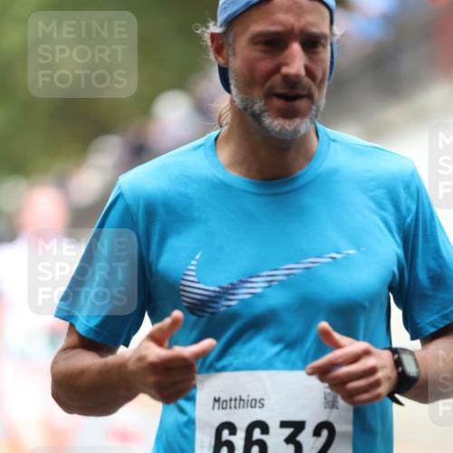 05.10.2025 - 20. swb-Marathon Bremen Michael Strokosch http://msf.ph/oto/9214570 05.10.2025 12:37:05 Laufen 6632 meine-sportfotos.de