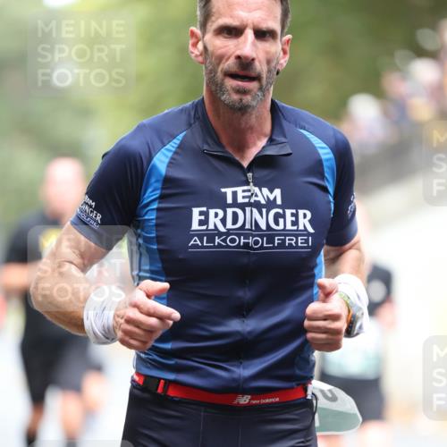 05.10.2025 - 20. swb-Marathon Bremen Michael Strokosch http://msf.ph/oto/9214574 05.10.2025 12:37:07 Laufen  meine-sportfotos.de