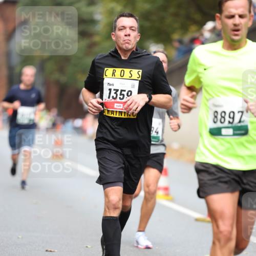05.10.2025 - 20. swb-Marathon Bremen Michael Strokosch http://msf.ph/oto/9214576 05.10.2025 12:37:08 Laufen 01377, 1359, 8897 meine-sportfotos.de