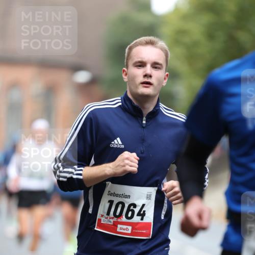 05.10.2025 - 20. swb-Marathon Bremen Michael Strokosch http://msf.ph/oto/9214590 05.10.2025 12:37:17 Laufen 1064, 01285 meine-sportfotos.de