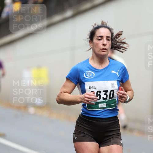 05.10.2025 - 20. swb-Marathon Bremen Michael Strokosch http://msf.ph/oto/9214608 05.10.2025 12:37:27 Laufen 530 meine-sportfotos.de