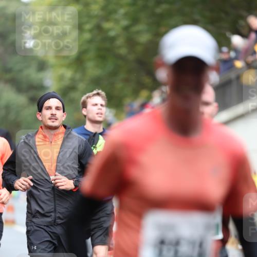 05.10.2025 - 20. swb-Marathon Bremen Michael Strokosch http://msf.ph/oto/9214629 05.10.2025 12:37:41 Laufen 8 meine-sportfotos.de