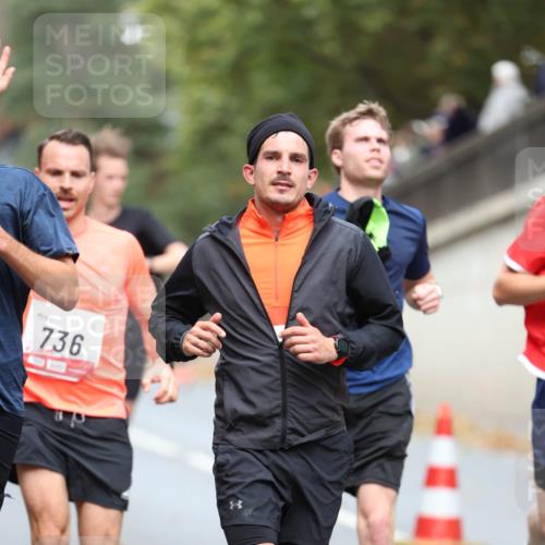 05.10.2025 - 20. swb-Marathon Bremen Michael Strokosch http://msf.ph/oto/9214630 05.10.2025 12:37:42 Laufen 736 meine-sportfotos.de