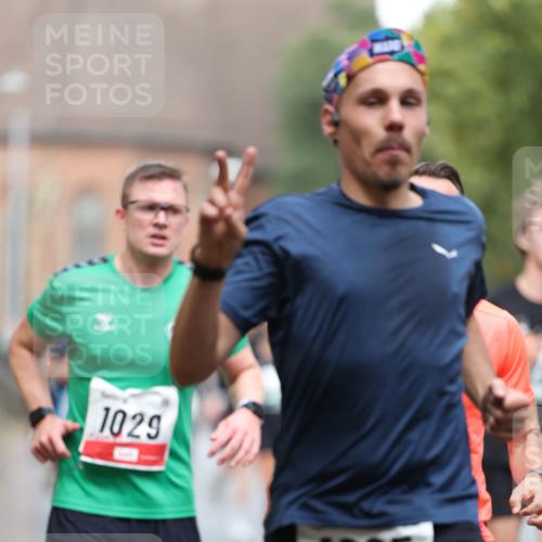 05.10.2025 - 20. swb-Marathon Bremen Michael Strokosch http://msf.ph/oto/9214633 05.10.2025 12:37:43 Laufen 1029, 1825 meine-sportfotos.de