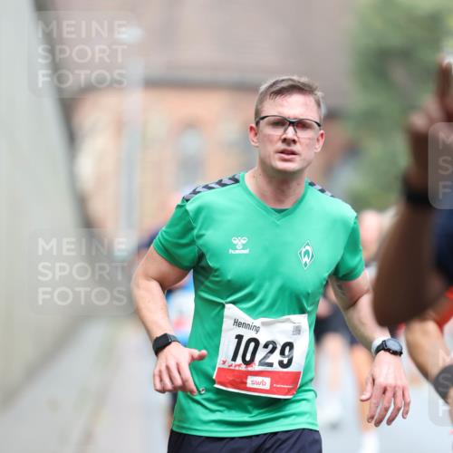 05.10.2025 - 20. swb-Marathon Bremen Michael Strokosch http://msf.ph/oto/9214634 05.10.2025 12:37:44 Laufen 1029 meine-sportfotos.de