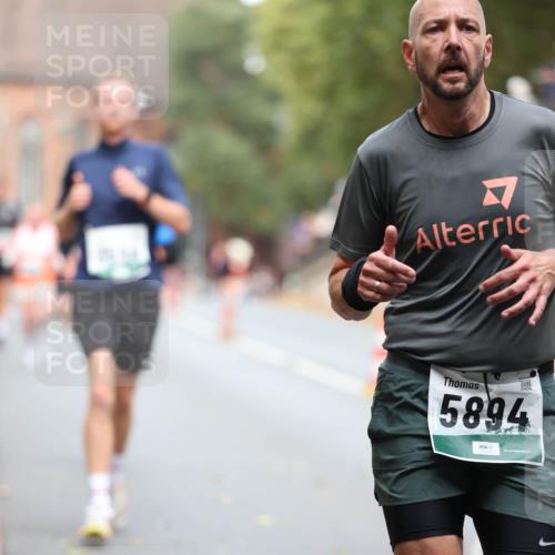 05.10.2025 - 20. swb-Marathon Bremen Michael Strokosch http://msf.ph/oto/9214640 05.10.2025 12:37:49 Laufen 7, 5894, 68 meine-sportfotos.de