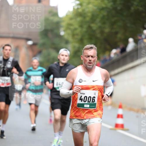 05.10.2025 - 20. swb-Marathon Bremen Michael Strokosch http://msf.ph/oto/9214651 05.10.2025 12:37:55 Laufen 840, 4006 meine-sportfotos.de
