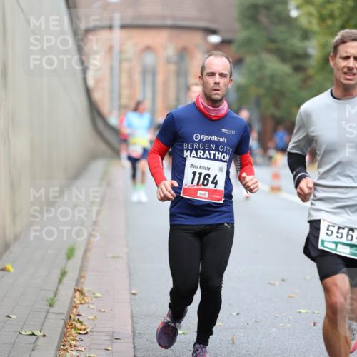 05.10.2025 - 20. swb-Marathon Bremen Michael Strokosch http://msf.ph/oto/9214682 05.10.2025 12:38:09 Laufen 1164, 556 meine-sportfotos.de