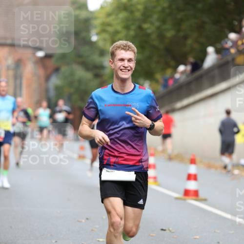 05.10.2025 - 20. swb-Marathon Bremen Michael Strokosch http://msf.ph/oto/9214685 05.10.2025 12:38:13 Laufen 2024, 19 meine-sportfotos.de