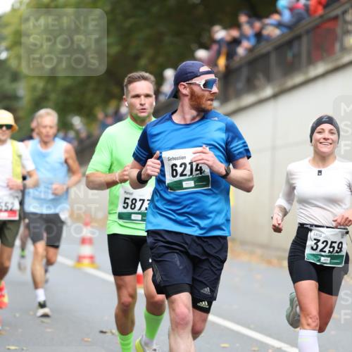 05.10.2025 - 20. swb-Marathon Bremen Michael Strokosch http://msf.ph/oto/9214706 05.10.2025 12:38:28 Laufen 552, 5873, 6214, 3259 meine-sportfotos.de