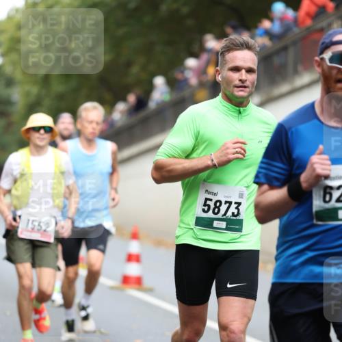 05.10.2025 - 20. swb-Marathon Bremen Michael Strokosch http://msf.ph/oto/9214708 05.10.2025 12:38:29 Laufen 1552, 05523, 5873, 62 meine-sportfotos.de