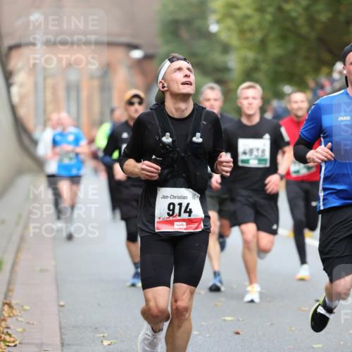 05.10.2025 - 20. swb-Marathon Bremen Michael Strokosch http://msf.ph/oto/9214717 05.10.2025 12:38:32 Laufen 9, 14, 4938 meine-sportfotos.de