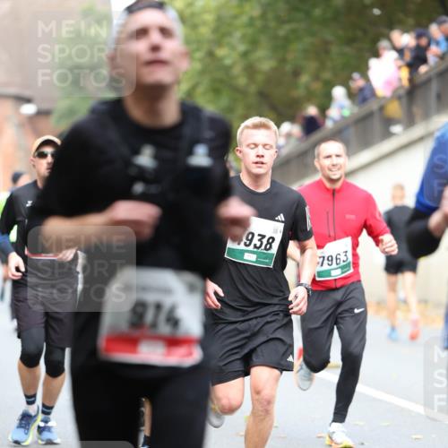 05.10.2025 - 20. swb-Marathon Bremen Michael Strokosch http://msf.ph/oto/9214721 05.10.2025 12:38:33 Laufen 814, 938, 7963 meine-sportfotos.de