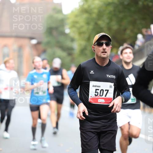 05.10.2025 - 20. swb-Marathon Bremen Michael Strokosch http://msf.ph/oto/9214727 05.10.2025 12:38:35 Laufen 507, 5500 meine-sportfotos.de