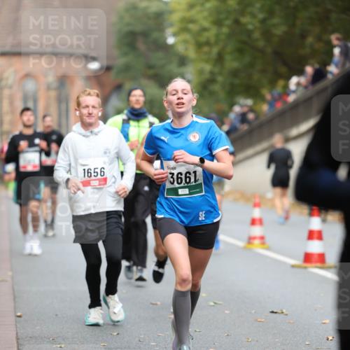 05.10.2025 - 20. swb-Marathon Bremen Michael Strokosch http://msf.ph/oto/9214728 05.10.2025 12:38:36 Laufen 1656, 3661 meine-sportfotos.de